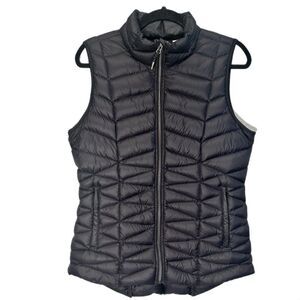 Westbound Small Black Puffer Vest Filler: Duck Down 90% down 2 zippered pockets